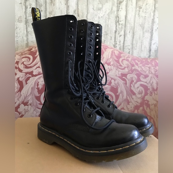 Doc Martens 1914 Boots 14 Eye - Picture 2 of 12